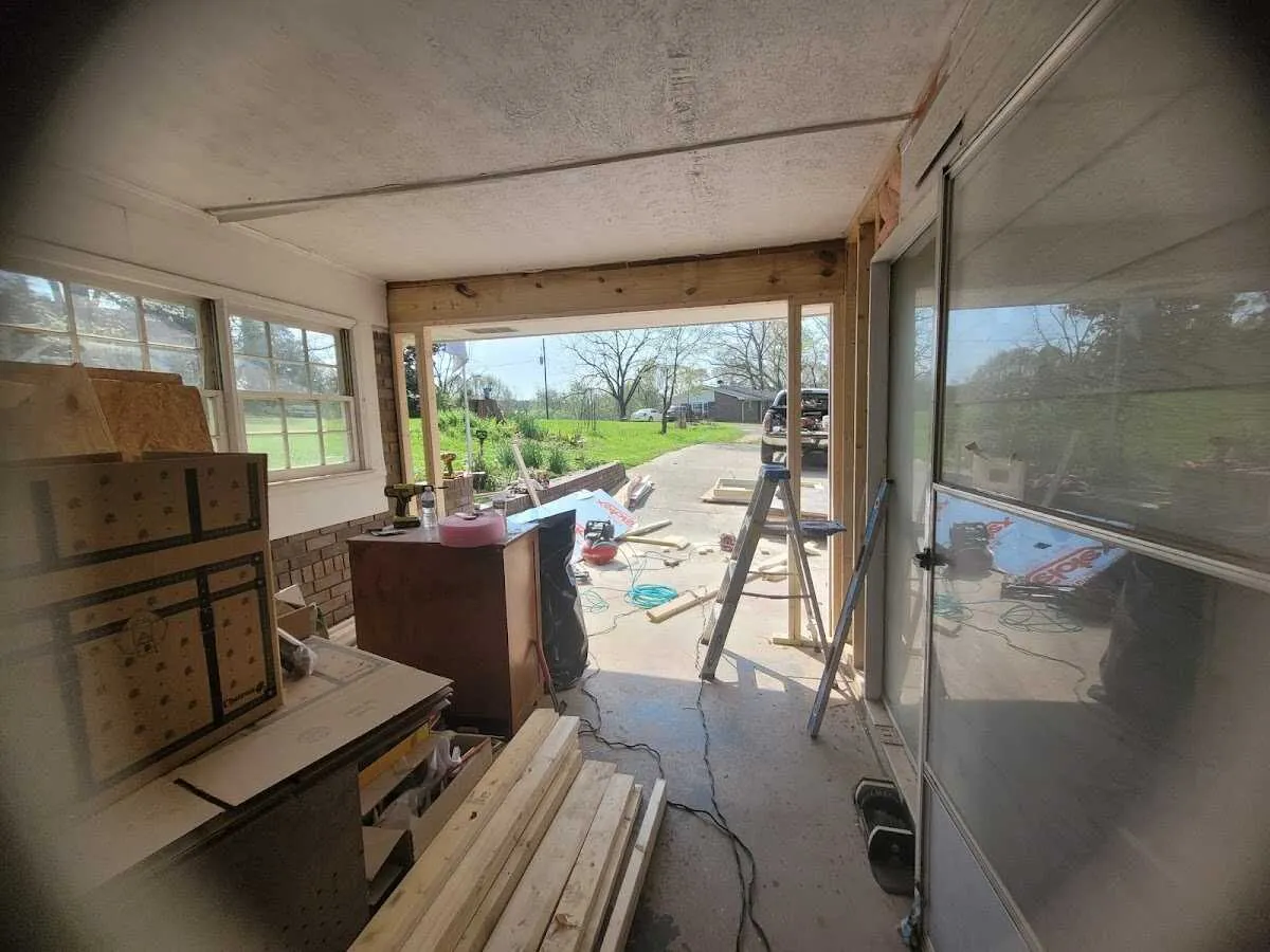 Air movers and dehumidifier for Drying & Dehumidification in Galliano